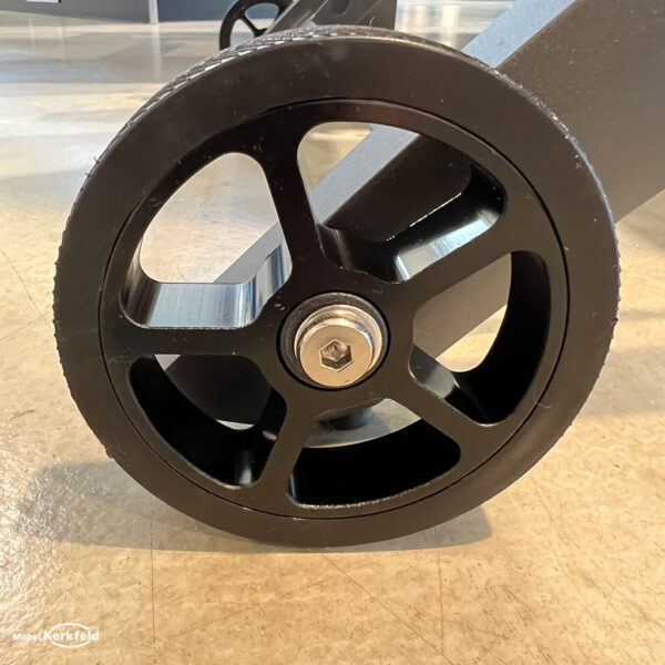 Zebra-Liege-Fly-6215-Rad-Details