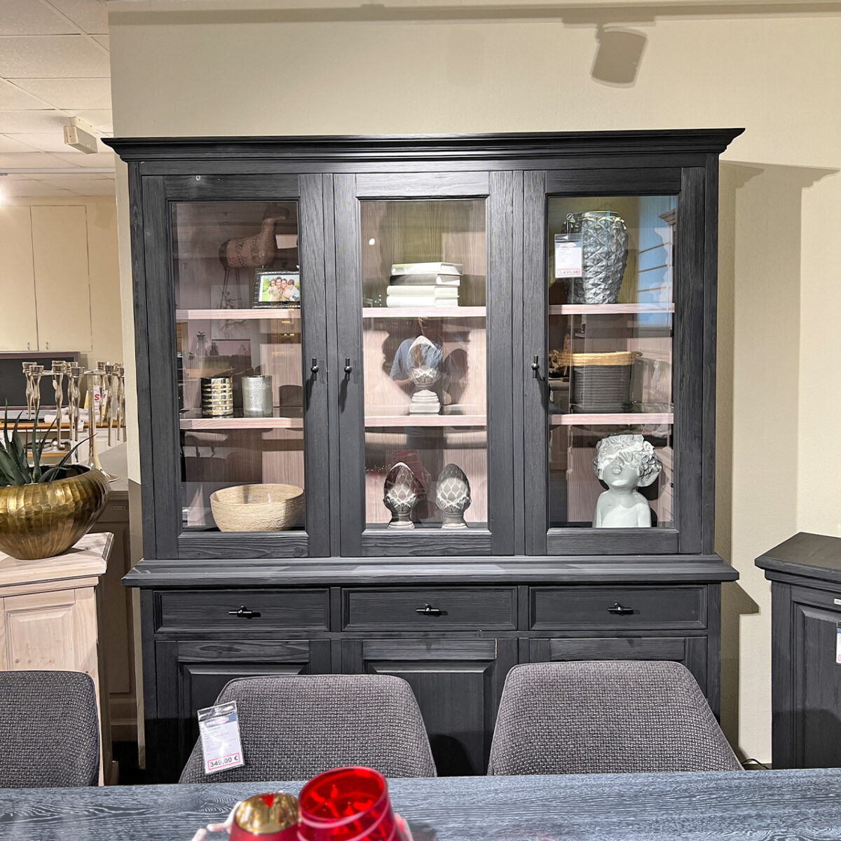 XO Interiors Buffetschrank LN 2133 schwarz – sofort verfügbar!