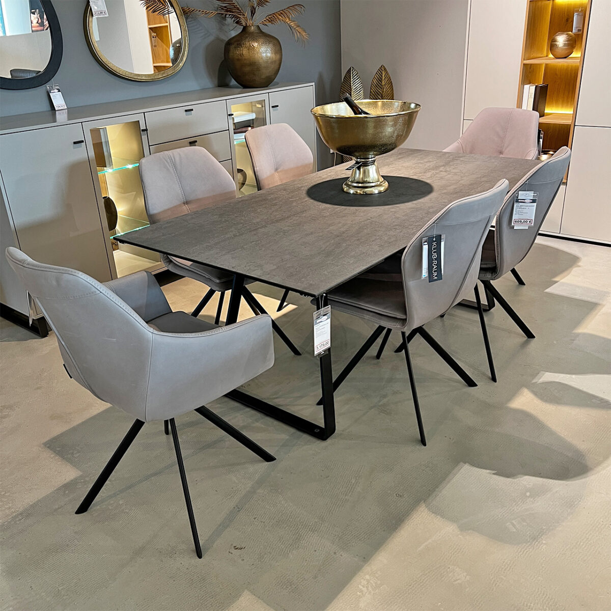 Esstisch KLUBRAUM-DESIGN Magic – sofort verfügbar!