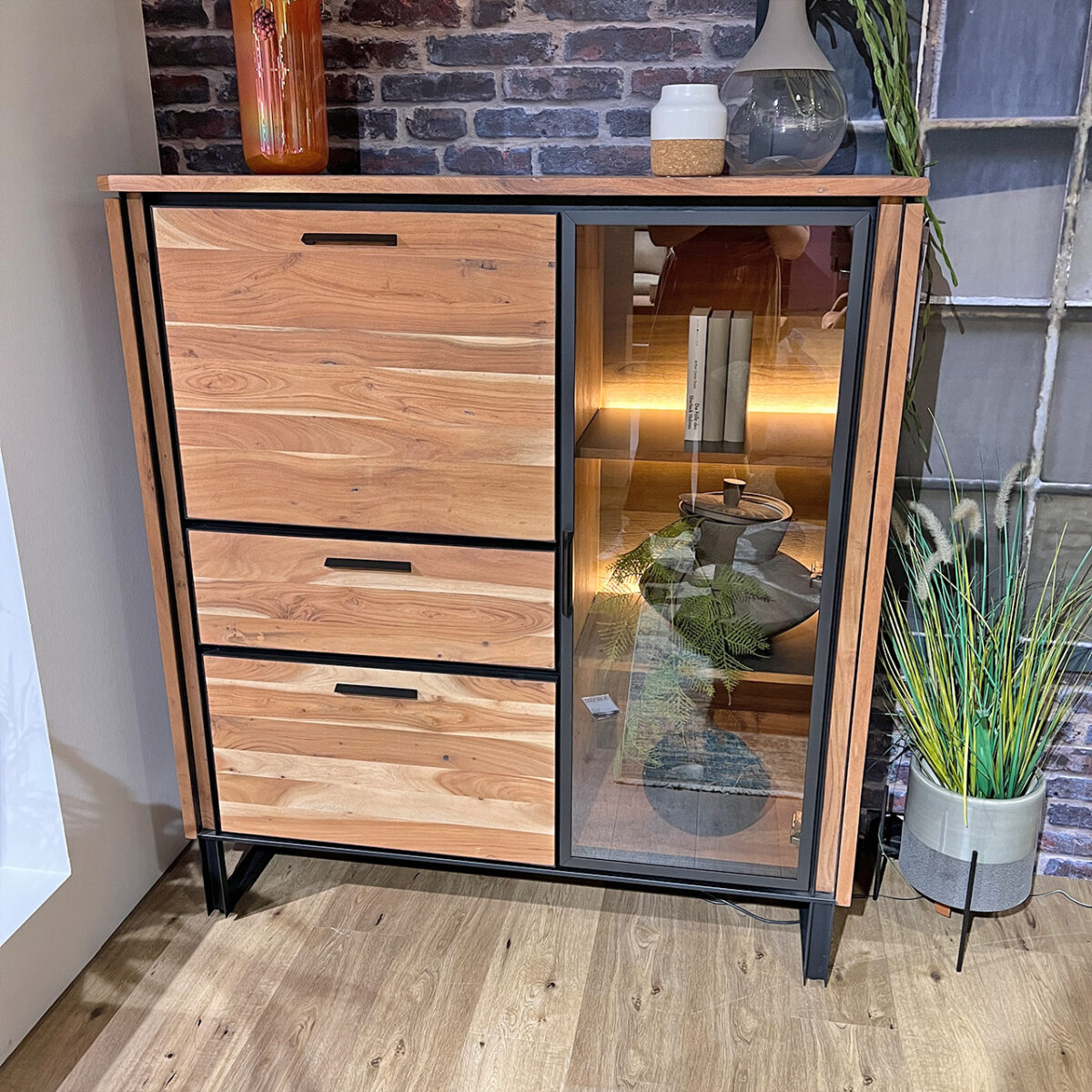 Henders & Hazel Highboard TOKYO – sofort verfügbar!