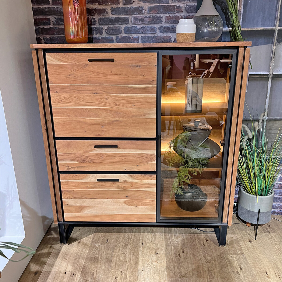 Henders & Hazel Highboard TOKYO – sofort verfügbar!