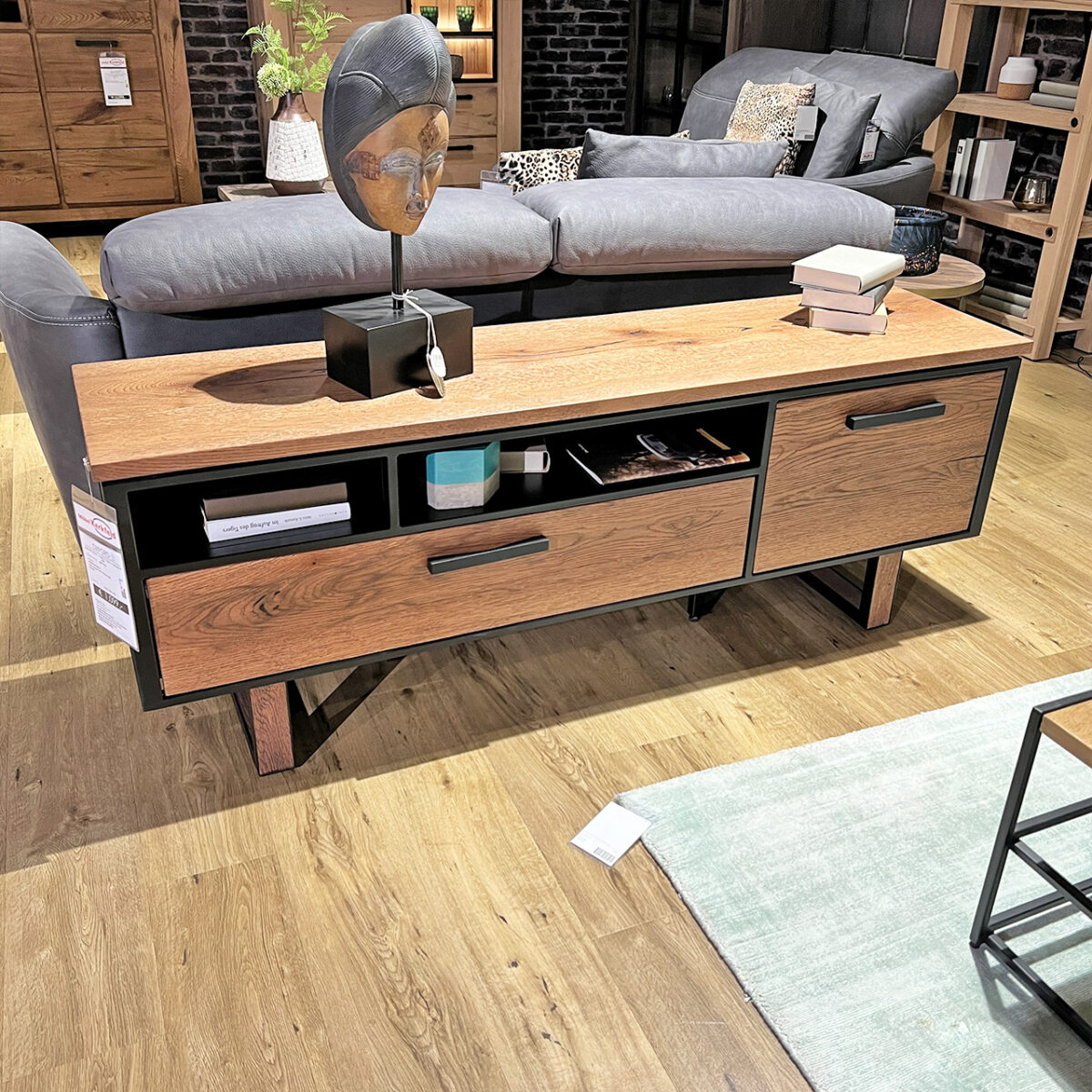 Henders & Hazel Lowboard OXFORD – sofort verfügbar!