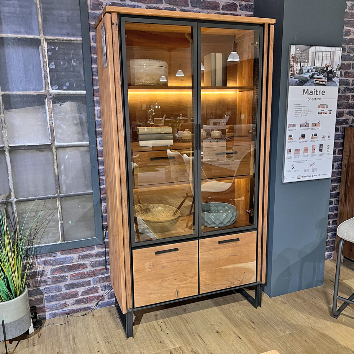 Henders & Hazel Vitrine TOKYO – sofort verfügbar!