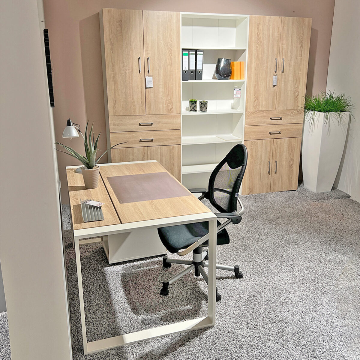 Röhr Bush Büro HOME OFFICE – sofort verfügbar!