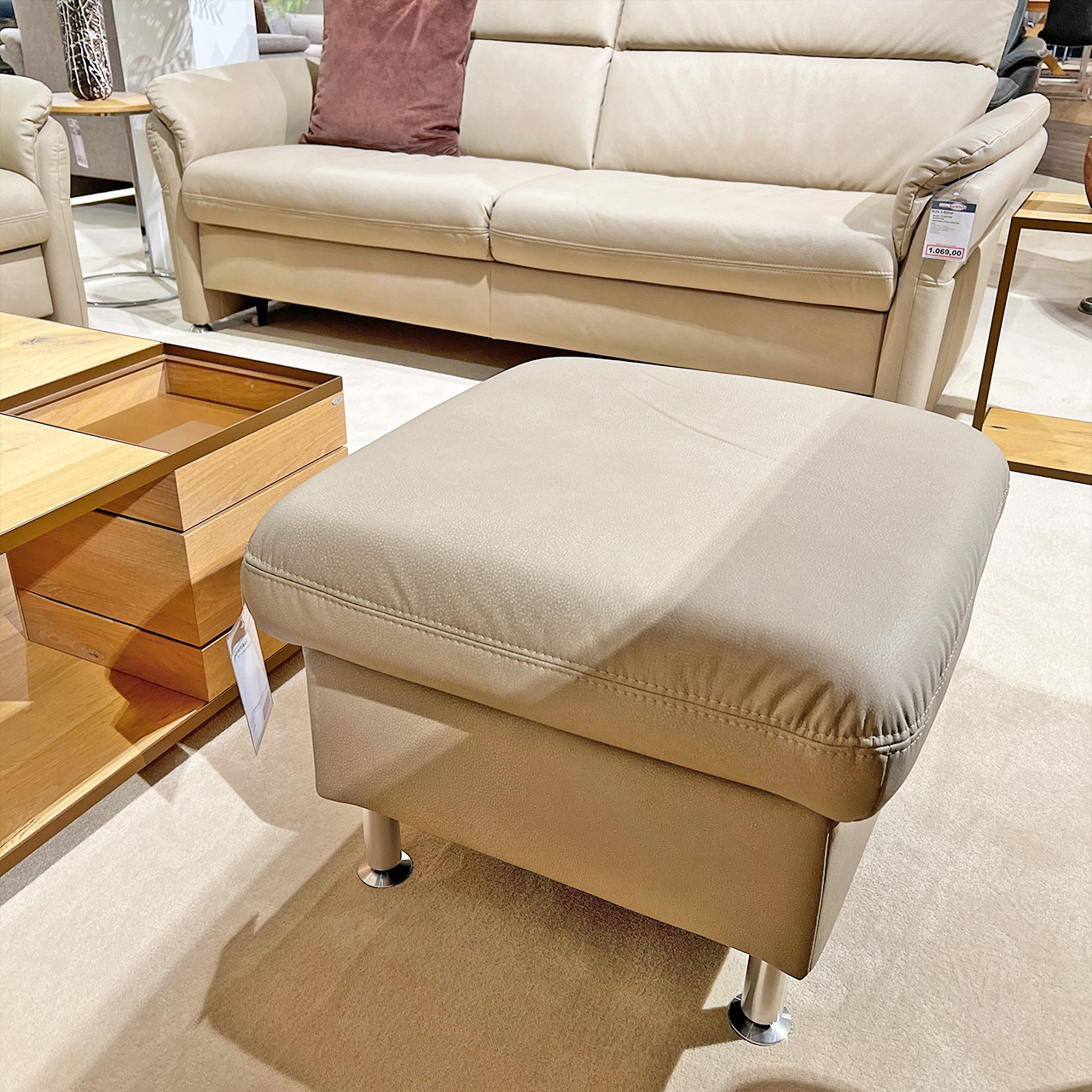 Zehdenick Sofas & Hocker ZE-EM15059 - sofort verfügbar! 6 Zehdenick Sofas & Hocker ZE-EM15059 - sofort verfügbar!