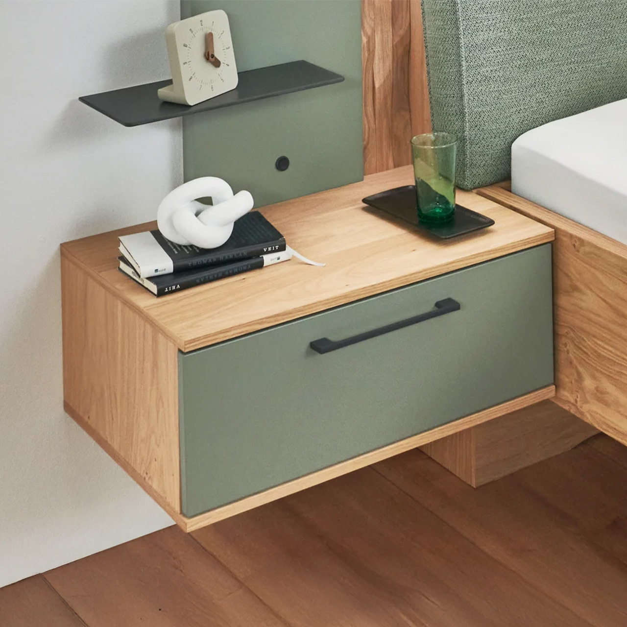 Schlafzimmer TL 3211 in Balkeneiche / Lack Jungle Green