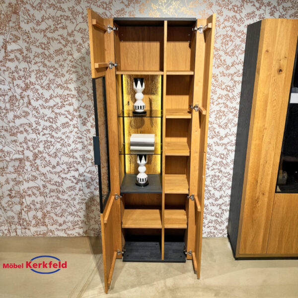 SCHÖNER WOHNEN-Kollektion Vitrine YORIS – sofort verfügbar!