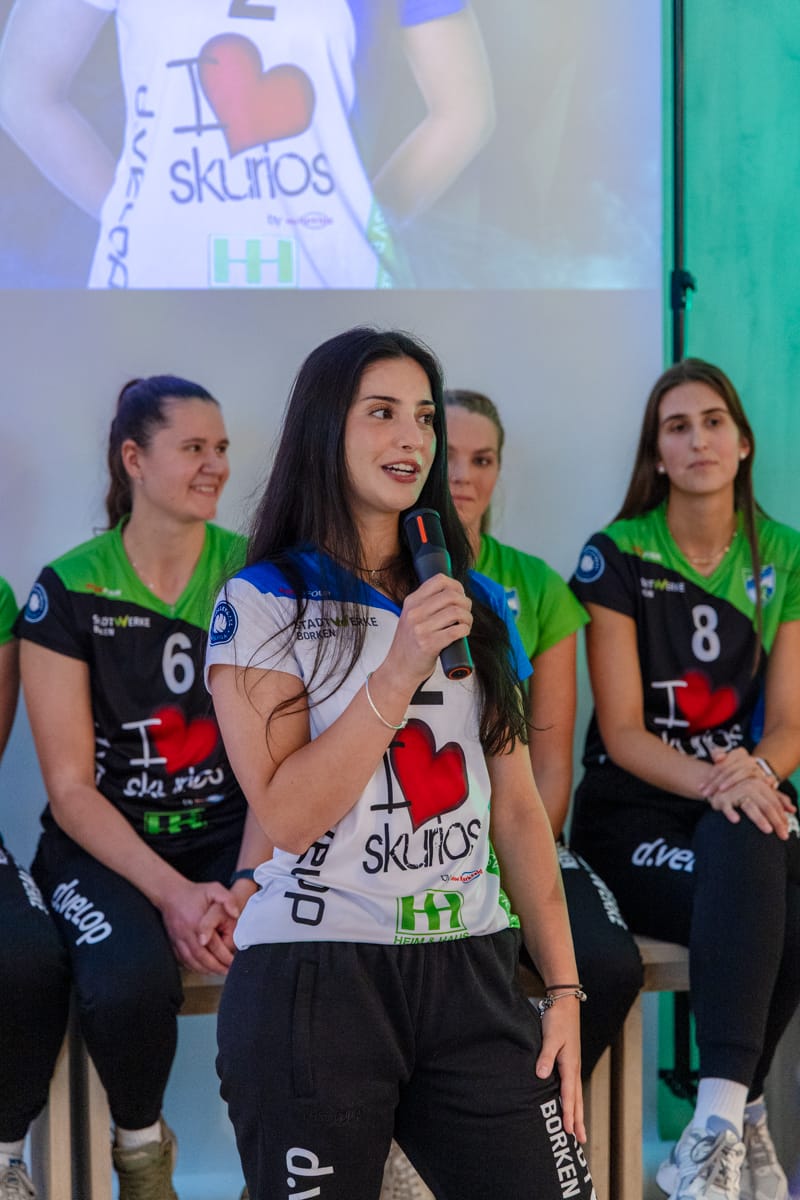 Saisoneröffnung 2025/26 bei Möbel Kerkfeld – Ein Abend voller Emotionen und Vorfreude 22 skurios Volleys Borken Saisoneröffnung 2025/26 bei Möbel Kerkfeld in Borken