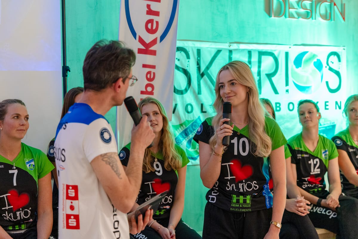 Saisoneröffnung 2025/26 bei Möbel Kerkfeld – Ein Abend voller Emotionen und Vorfreude 17 skurios Volleys Borken Saisoneröffnung 2025/26 bei Möbel Kerkfeld in Borken
