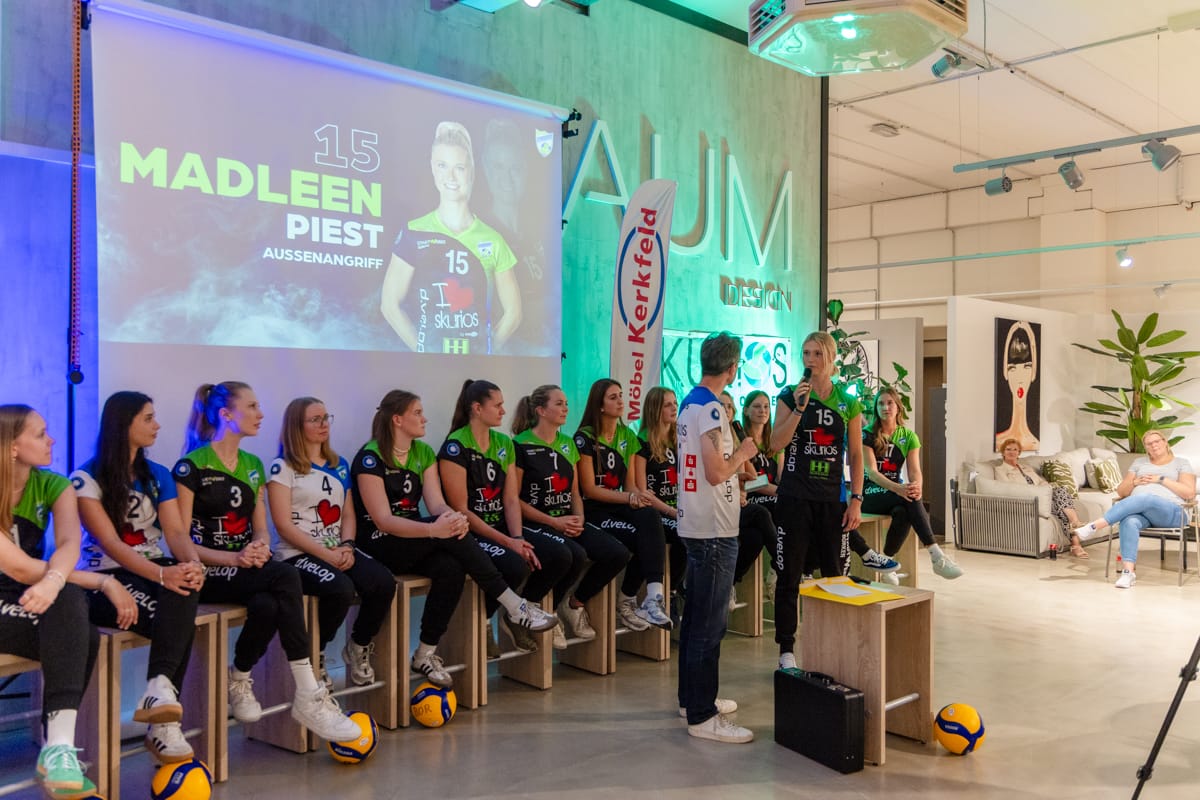 Saisoneröffnung 2025/26 bei Möbel Kerkfeld – Ein Abend voller Emotionen und Vorfreude 12 skurios Volleys Borken Saisoneröffnung 2025/26 bei Möbel Kerkfeld in Borken