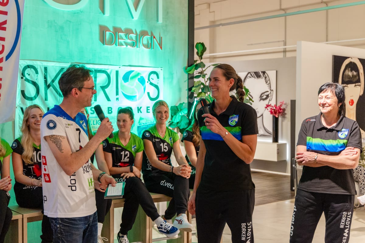 Saisoneröffnung 2025/26 bei Möbel Kerkfeld – Ein Abend voller Emotionen und Vorfreude 7 skurios Volleys Borken Saisoneröffnung 2025/26 bei Möbel Kerkfeld in Borken