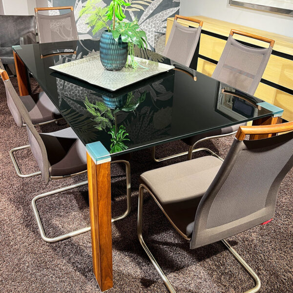 Esstisch Optimass 3000 – sofort verfügbar!