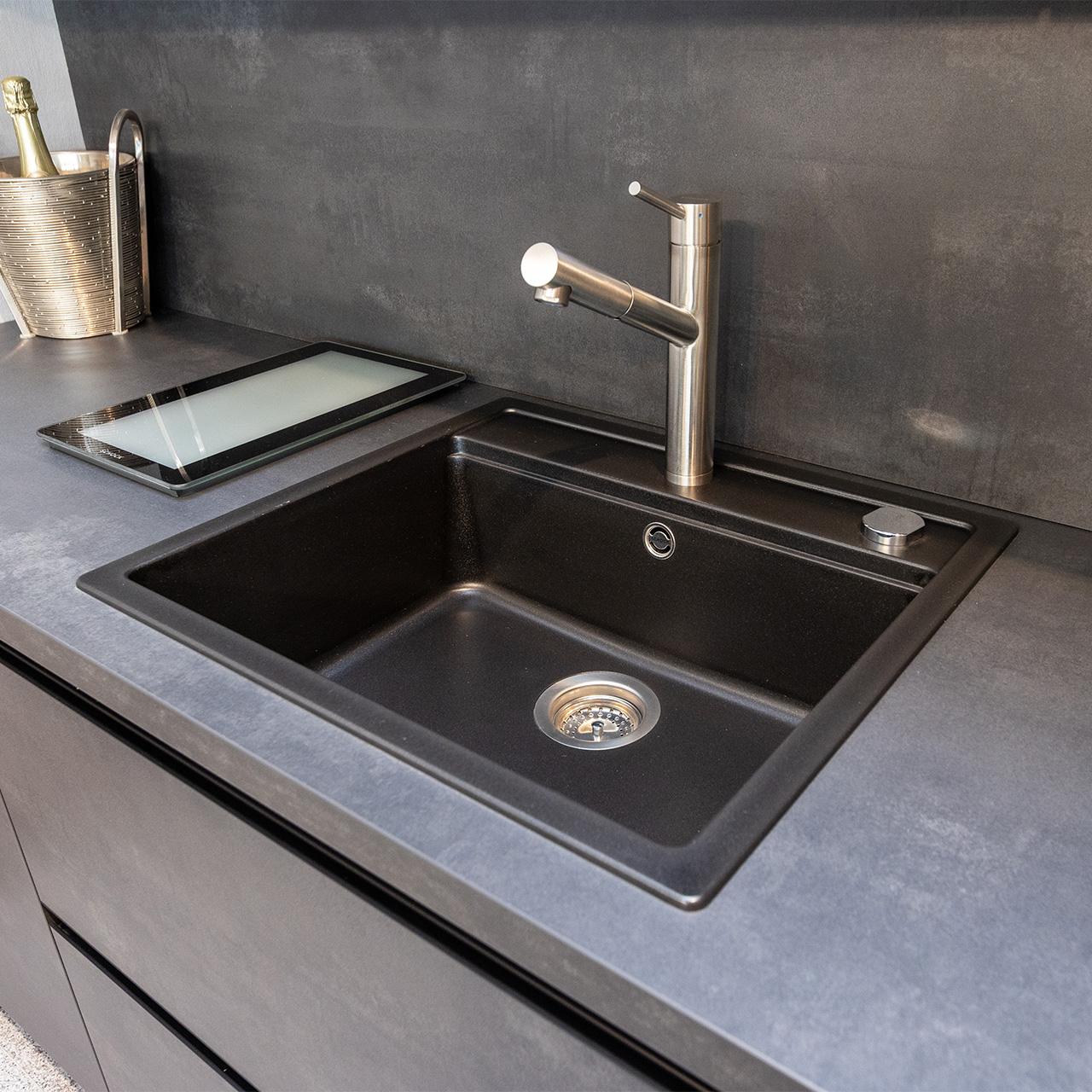 nobilia Küche Speed 351 - sofort verfügbar! 9 nobilia Küche Speed 351 - sofort verfügbar! Spülbecken nobilia Küche Speed 351