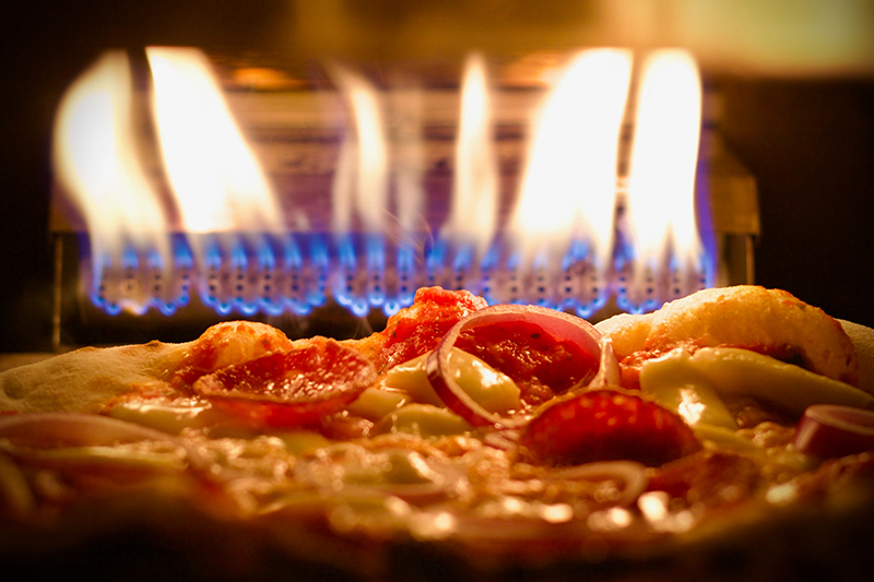 Am Samstag, 10.01.2026 – Pizzaduft trifft Wohnideen: Neapolitanischer Genuss in unserer Showküche 5 moebel-kerkfeld-pizza-fire-dough-04