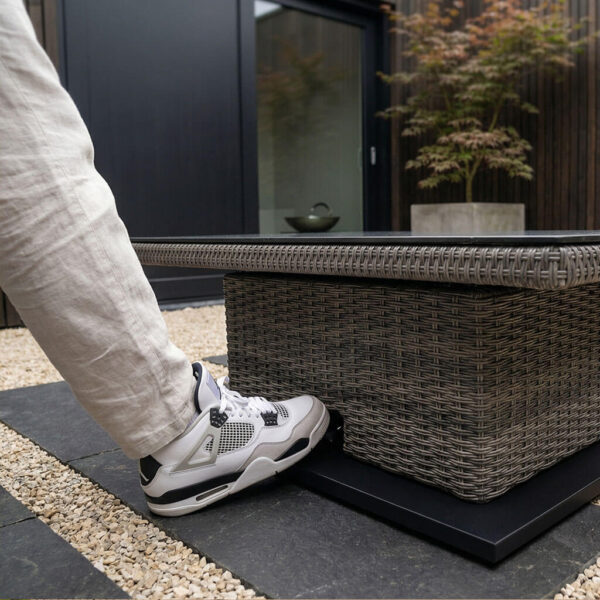 Möbel Kerkfeld in Borken - Möbel und Küchen auf 15.000 m² 36 GAUTZSCH Outdoor Beistelltisch Porto Lift-Tisch